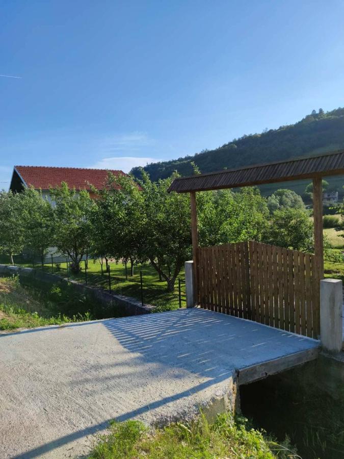 Una National Park Apartment Bihać Buitenkant foto