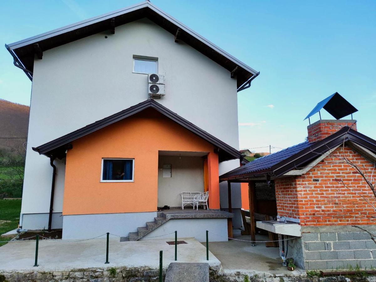 Una National Park Apartment Bihać Buitenkant foto
