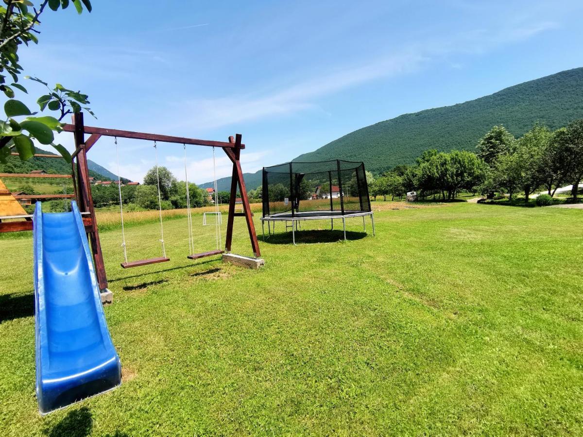 Una National Park Apartment Bihać Buitenkant foto