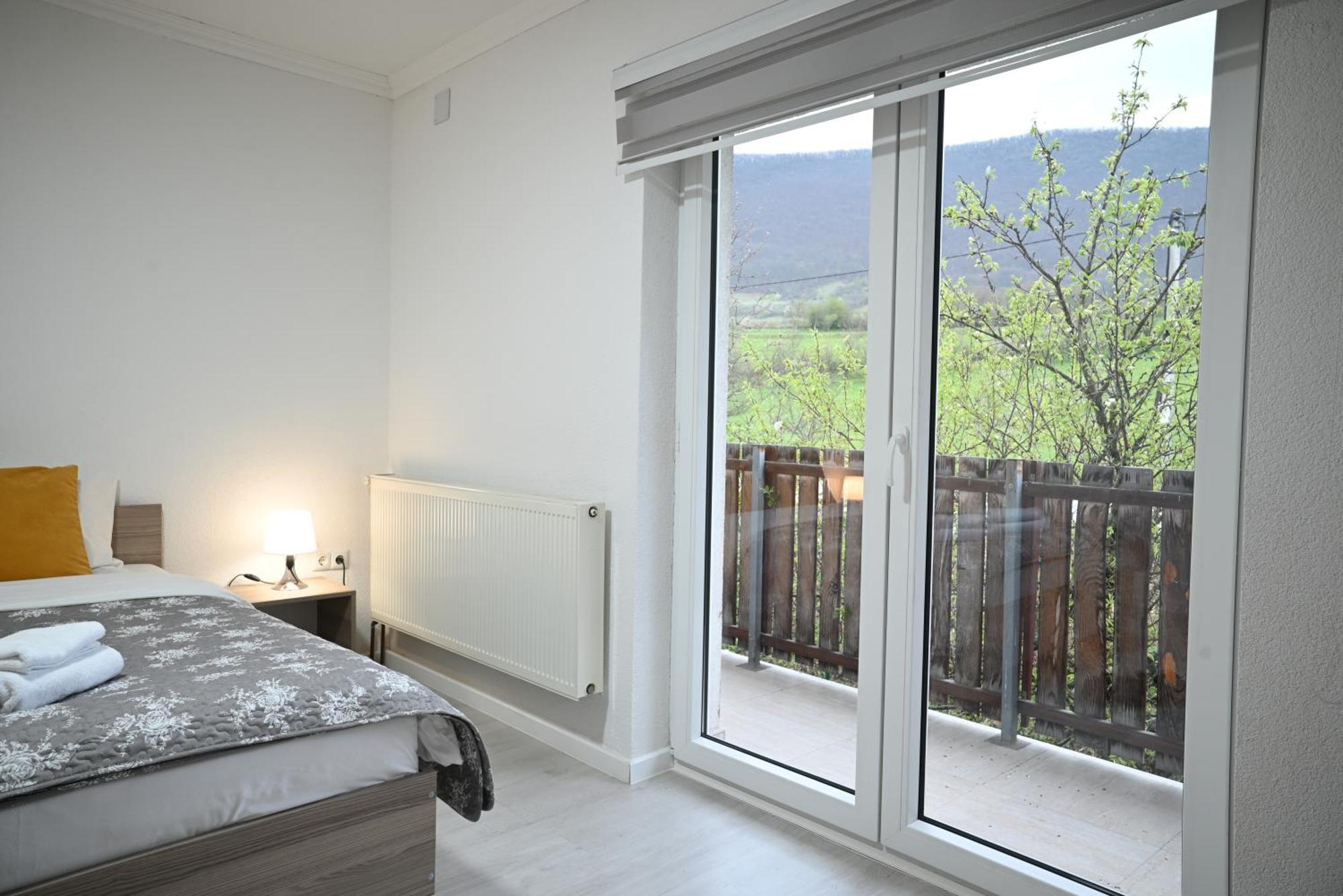 Una National Park Apartment Bihać Buitenkant foto